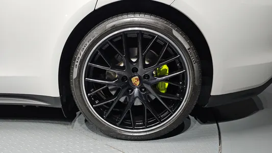 Porsche (971) 2.9 AWD E- 2022 21