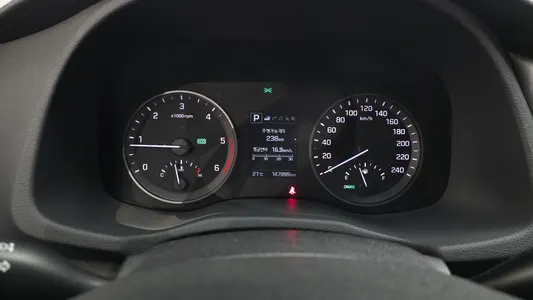Hyundai Tucson 1.7 2WD 2017 8