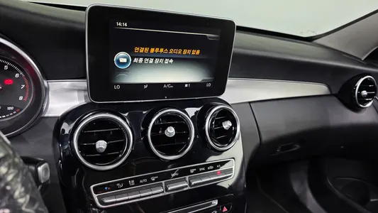 Mercedes-Benz C-Class W205 C200 2014 14