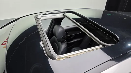 Mercedes-Benz C-Class W205 C200 2014 18