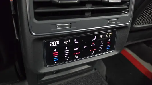 Audi Q8 (4M) 50 TDI 2021 19