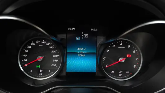 Mercedes-Benz C-Class W205 C200 2019 8