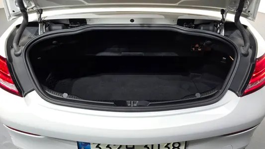 Mercedes-Benz C-Class W205 C200 2019 18