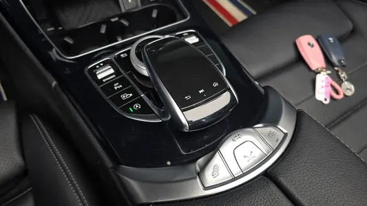 Mercedes-Benz C-Class W205 C200 2019 19