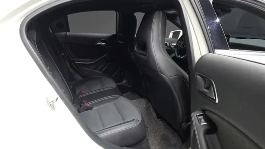 Mercedes-Benz A-Class W176 A200 2018 12