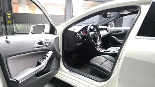 Mercedes-Benz A-Class W176 A200 2018 10