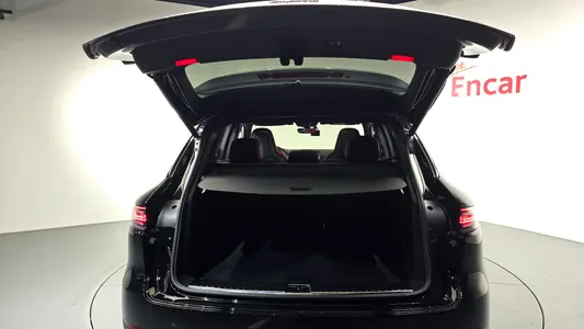 Porsche (PO536) 3.0 2022 18