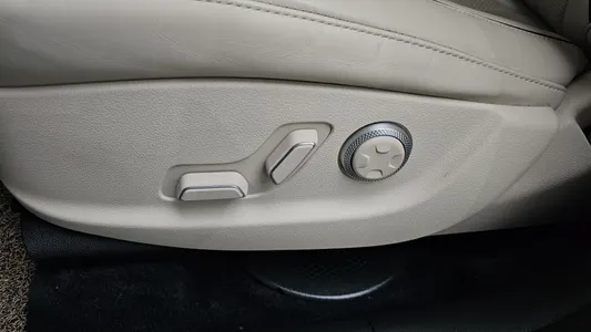 Genesis GV80 2.5T AWD 2024 32