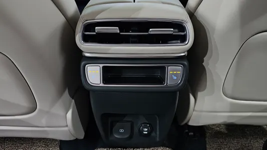 Genesis GV80 2.5T AWD 2024 33