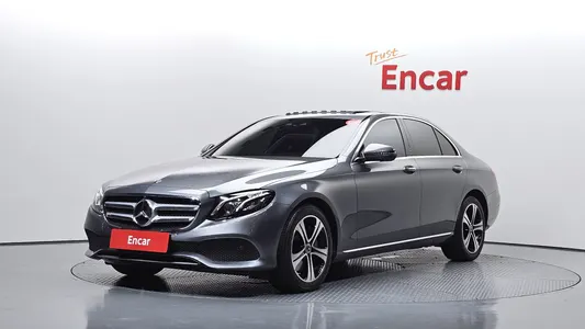 Mercedes-Benz E-Class W213 E300 4MATIC 2018