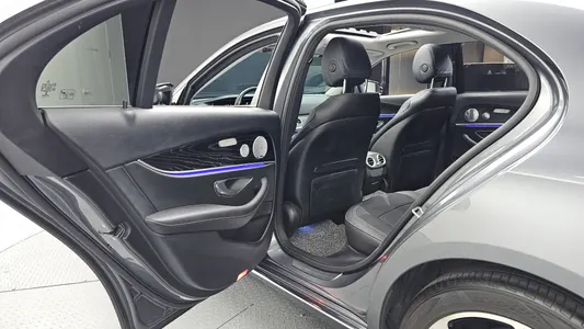 Mercedes-Benz E-Class W213 E300 4MATIC 2018 12
