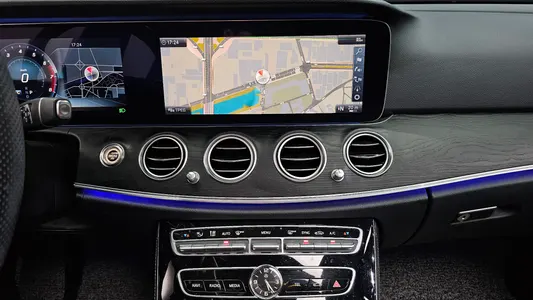 Mercedes-Benz E-Class W213 E300 4MATIC 2018 14