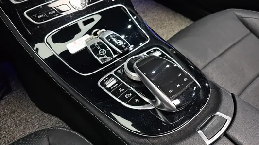 Mercedes-Benz E-Class W213 E300 4MATIC 2018 17