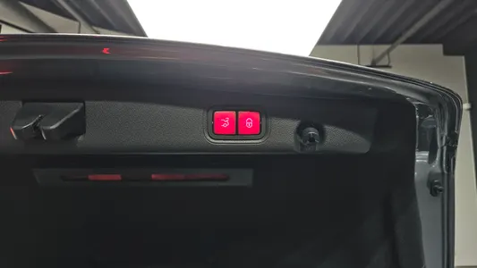 Mercedes-Benz E-Class W213 E300 4MATIC 2018 36