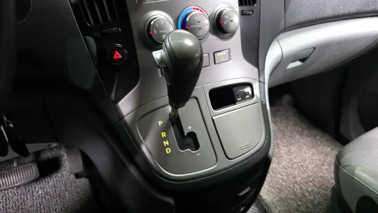 Hyundai Grand Starex 5 2013 9