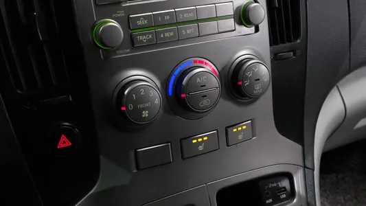 Hyundai Grand Starex 5 2013 14