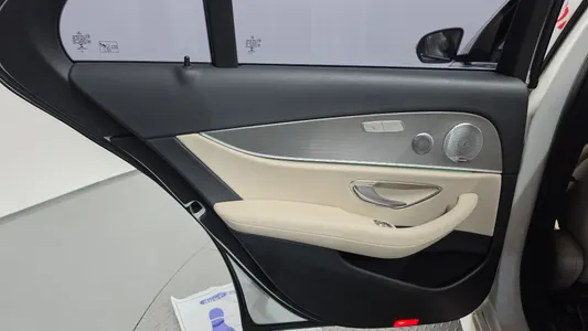 Mercedes-Benz E-Class W213 E300 AMG Line 2019 25