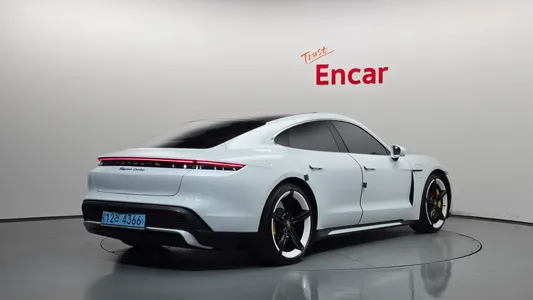 Porsche 2021