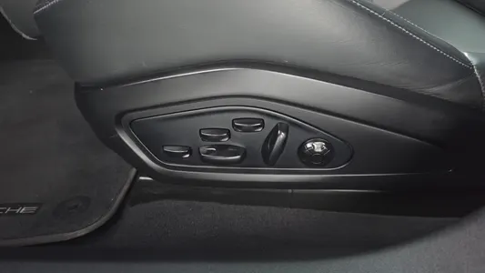 Porsche 타이칸 2021 35