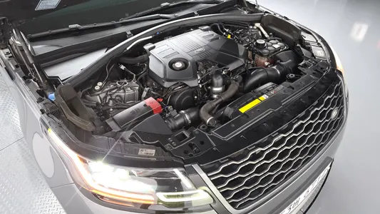 Land Rover 레인지로버 벨라 3.0 D300 R- SE 2019 6