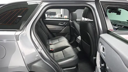 Land Rover 레인지로버 벨라 3.0 D300 R- SE 2019 12