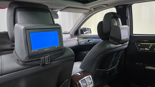 Mercedes-Benz S-Class W221 S550V 2007 12