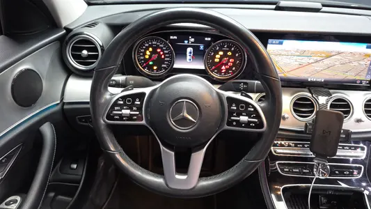 Mercedes-Benz E-Class W213 E300 2018 13