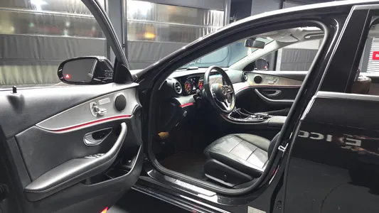Mercedes-Benz E-Class W213 E300 2018 10
