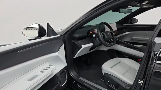 Polestar 4 2025 10