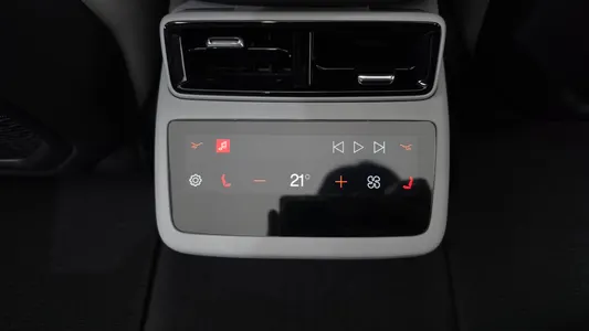 Polestar 4 2025 18