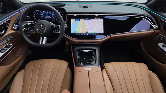 Mercedes-Benz E-Class W214 E300 4MATIC AMG Line 2026 7