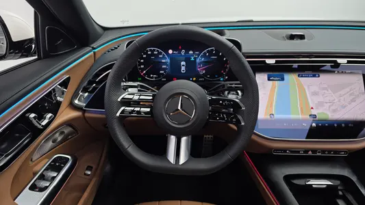 Mercedes-Benz E-Class W214 E300 4MATIC AMG Line 2026 13