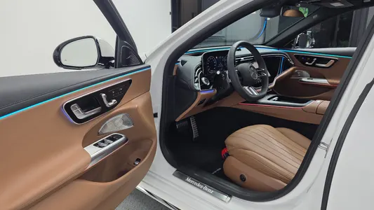 Mercedes-Benz E-Class W214 E300 4MATIC AMG Line 2026 10