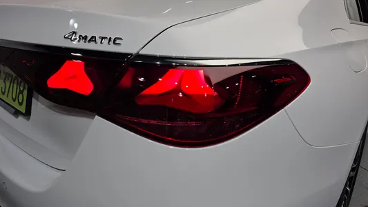 Mercedes-Benz E-Class W214 E300 4MATIC AMG Line 2026 23