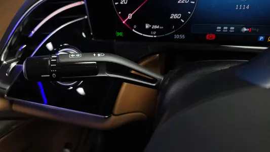 Mercedes-Benz E-Class W214 E300 4MATIC AMG Line 2026 30