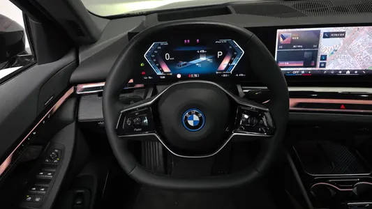 BMW i5 (G60) eDrive 40 2024 12