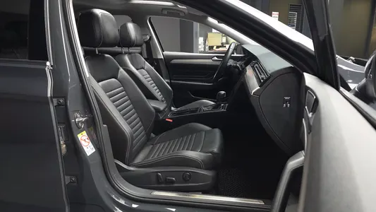 Volkswagen GT(B8) 2.0 TDI 2021 11