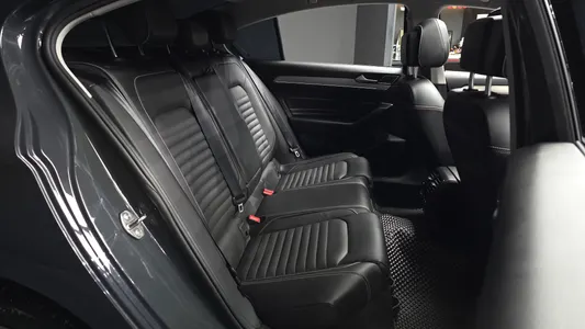 Volkswagen GT(B8) 2.0 TDI 2021 12