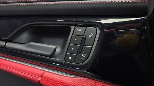 Porsche (976) 2.9 AWD 2024 12