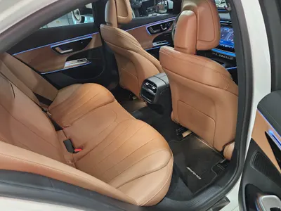 Mercedes-Benz E-Class W214 E200 AMG Line 2025 12