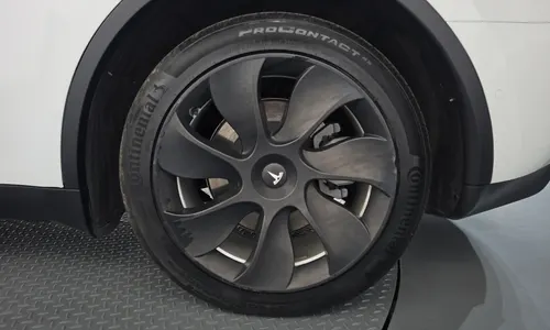 Tesla Y AWD 2022 21
