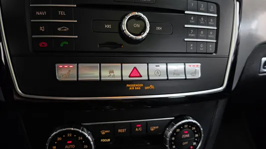 Mercedes-Benz GLE-Class W166 GLE350 d 4MATIC 2018 27