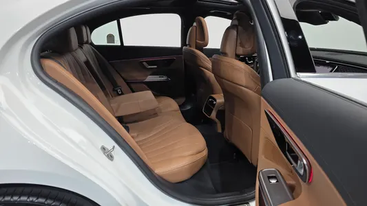Mercedes-Benz E-Class W214 E220d 4MATIC 2026 12