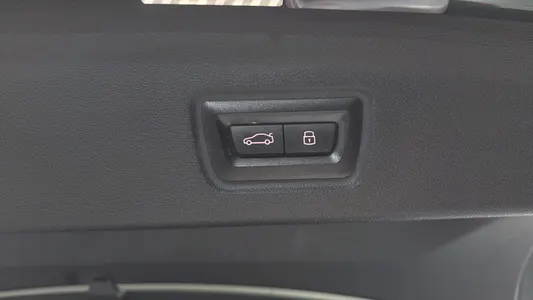 BMW i4 eDrive40 M 2024 32