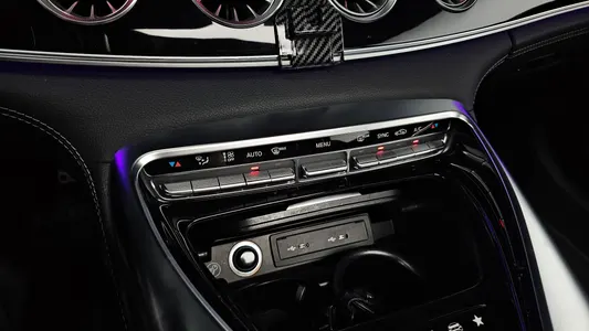 Mercedes-Benz AMG GT 4 43 4MATIC+ 2021 31