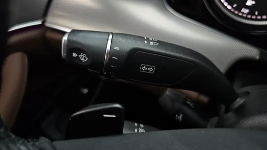 Mercedes-Benz E-Class W213 E200 2018 28
