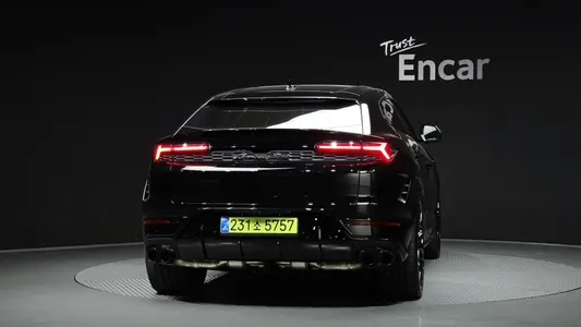 Lamborghini 우루스 4.0 V8 SE 2026 4
