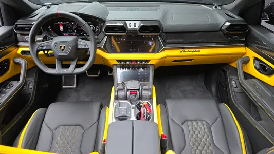 Lamborghini 우루스 4.0 V8 SE 2026 7