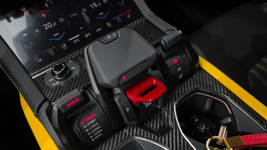 Lamborghini 우루스 4.0 V8 SE 2026 9