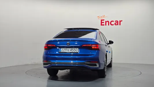 Volkswagen 7 1.5 TSI 2023 4